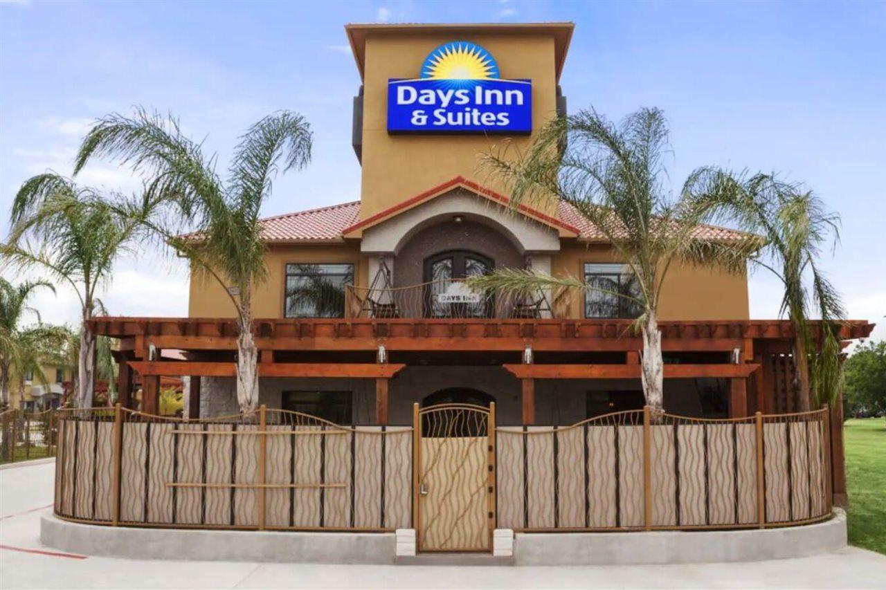 Days Inn & Suites By Wyndham Houston North-Spring Westfield Eksteriør bilde