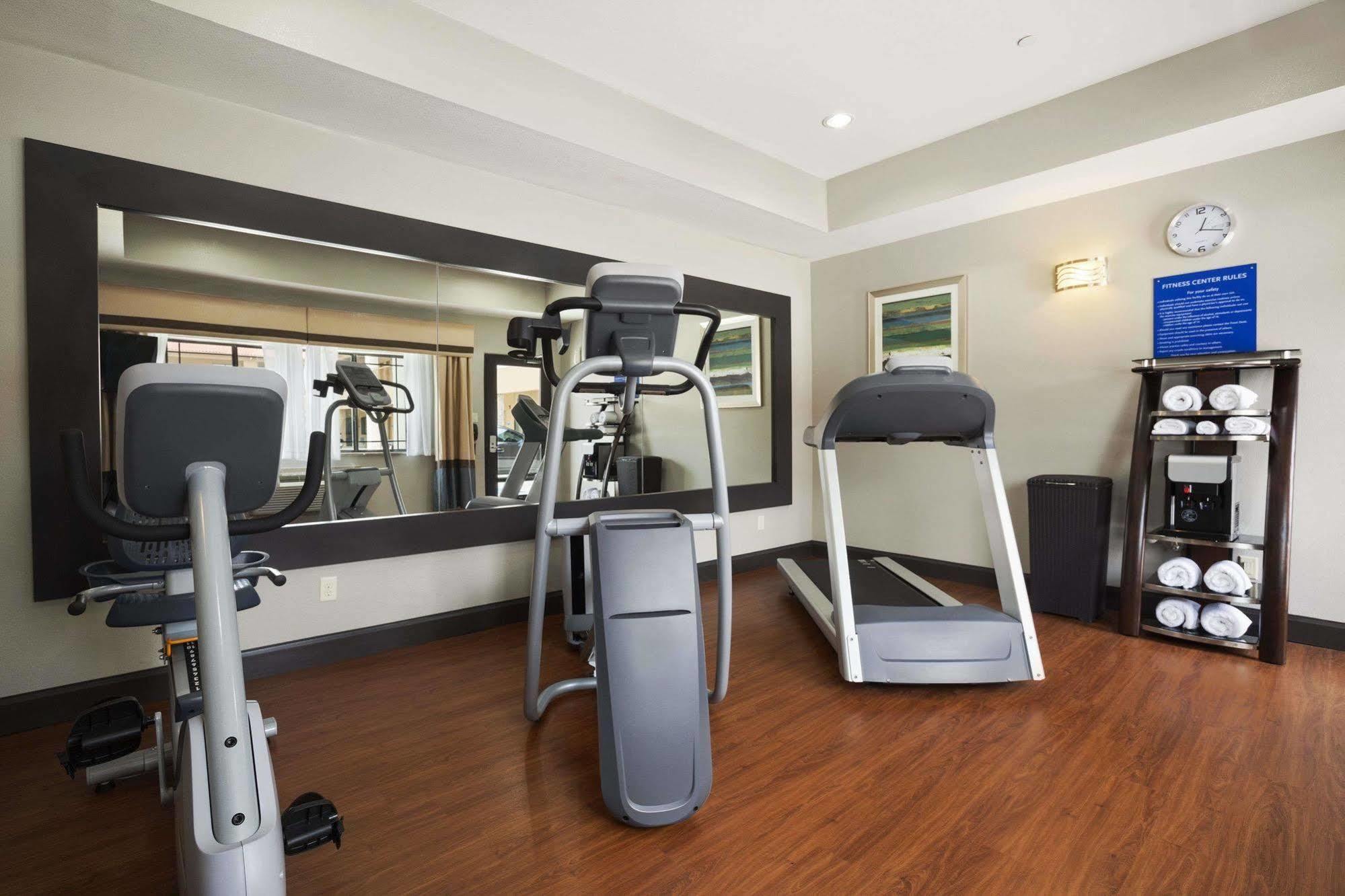 Days Inn & Suites By Wyndham Houston North-Spring Westfield Eksteriør bilde